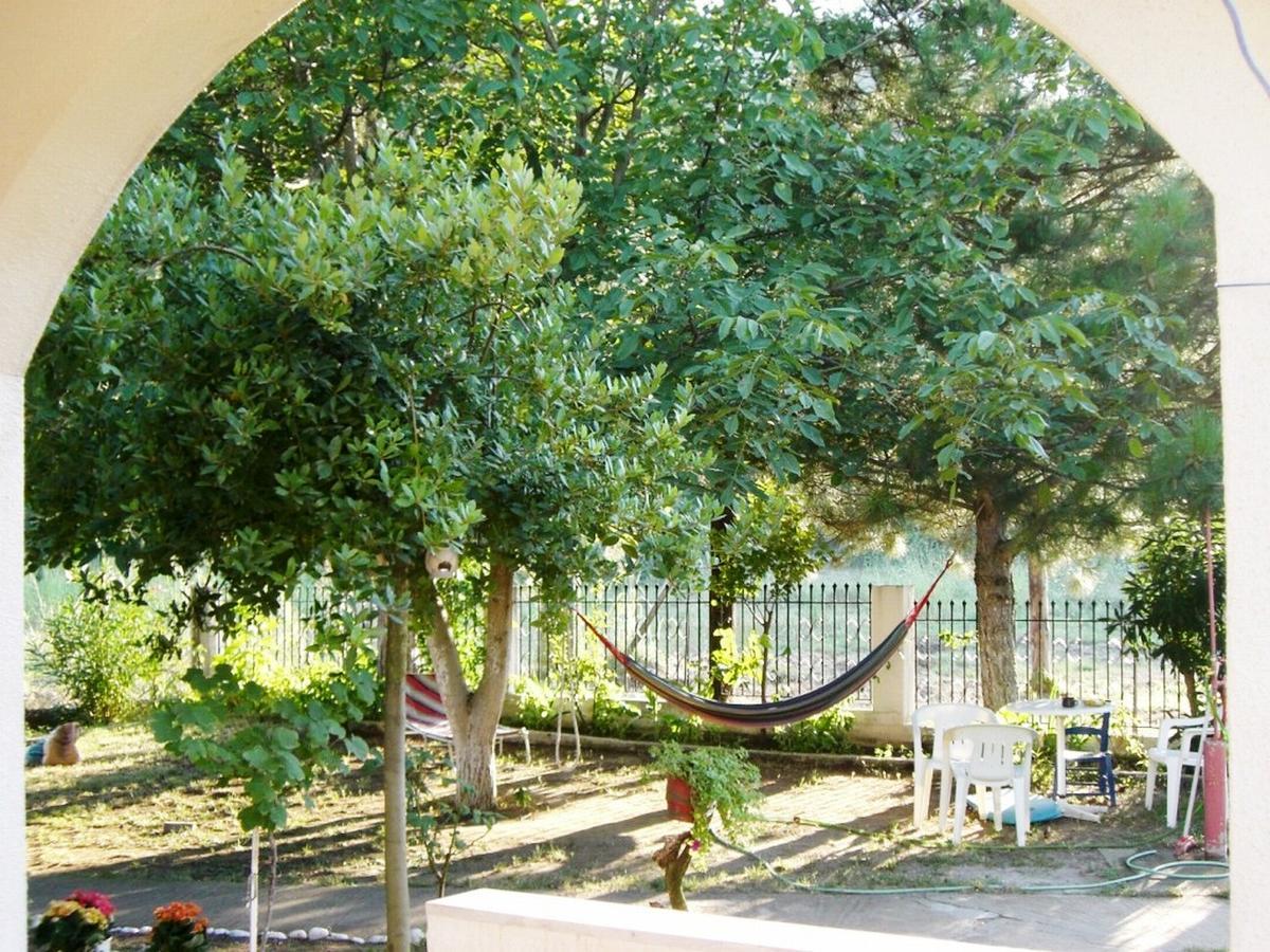 Garden Bungalow Valentina Stavros  Exterior foto